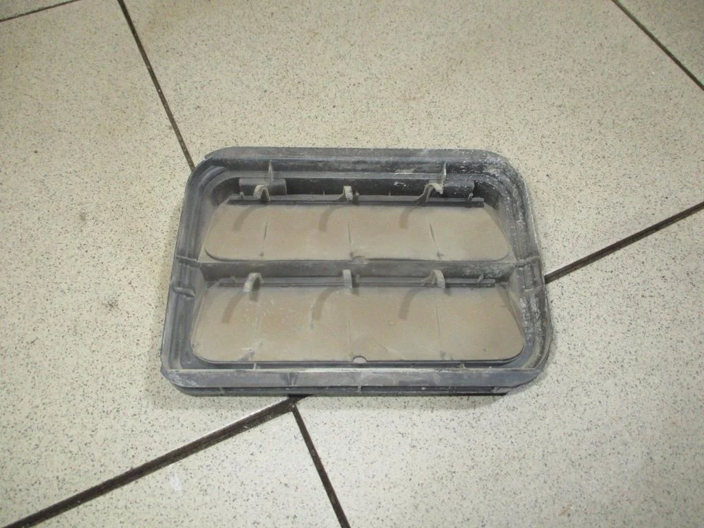 Решетка вентиляционная Renault Logan 2 L52