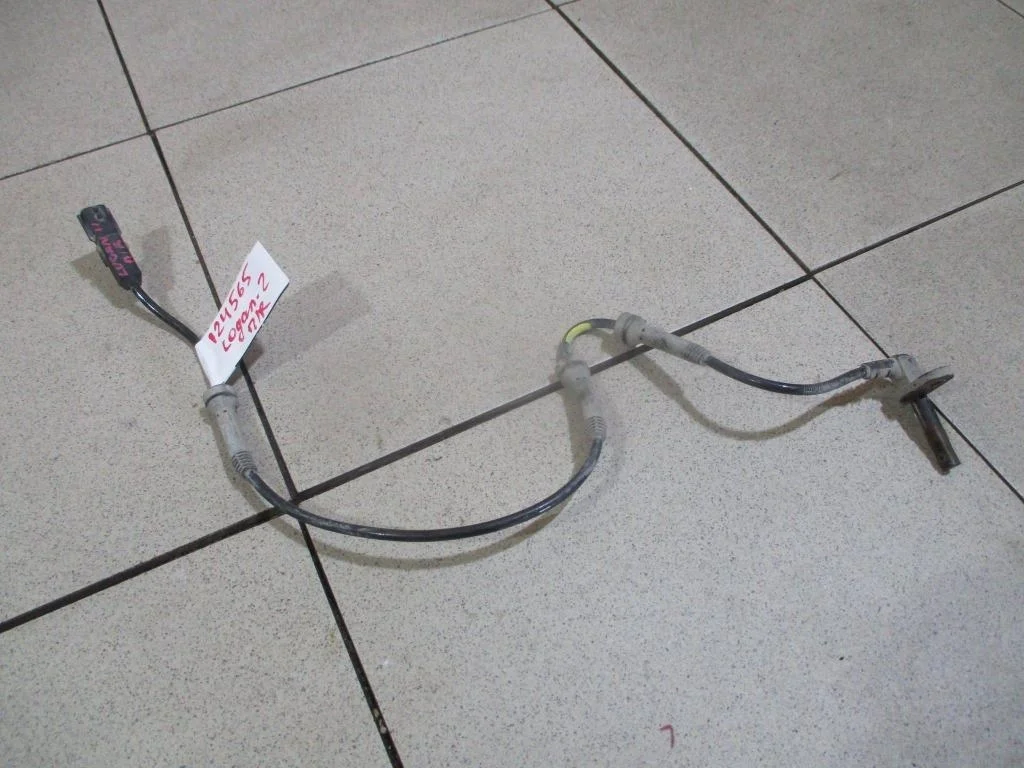 Датчик abs передний Renault Logan 2 L52