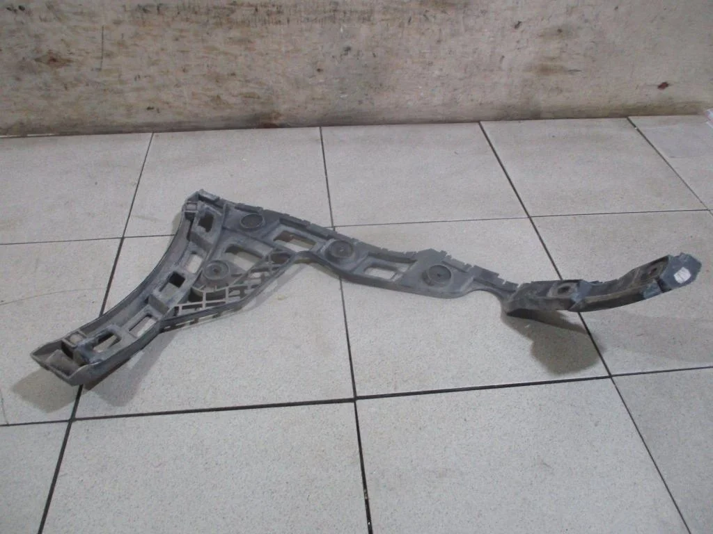 Кронштейн заднего бампера правый Volkswagen Polo 5