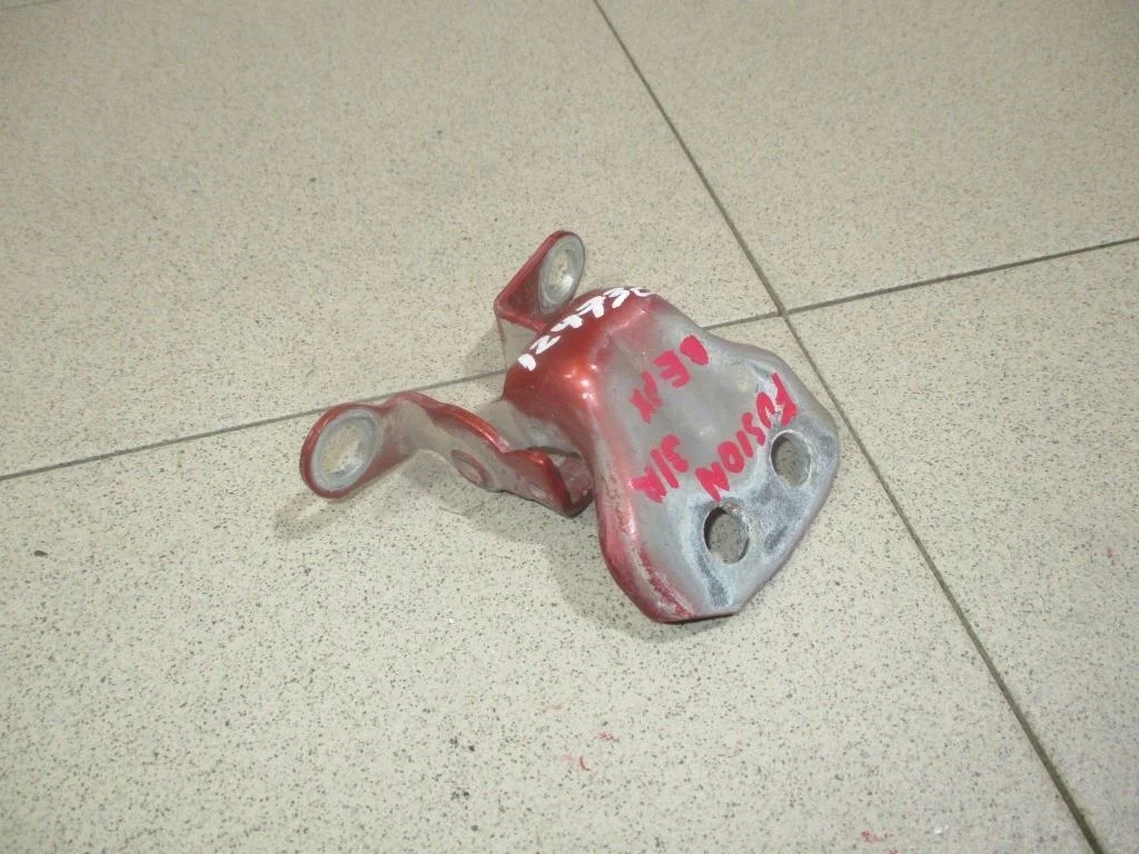 Петля двери задней правой верхняя Ford Fusion CBK