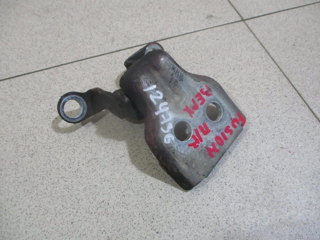 Петля двери передней правой верхняя Ford Fusion CBK