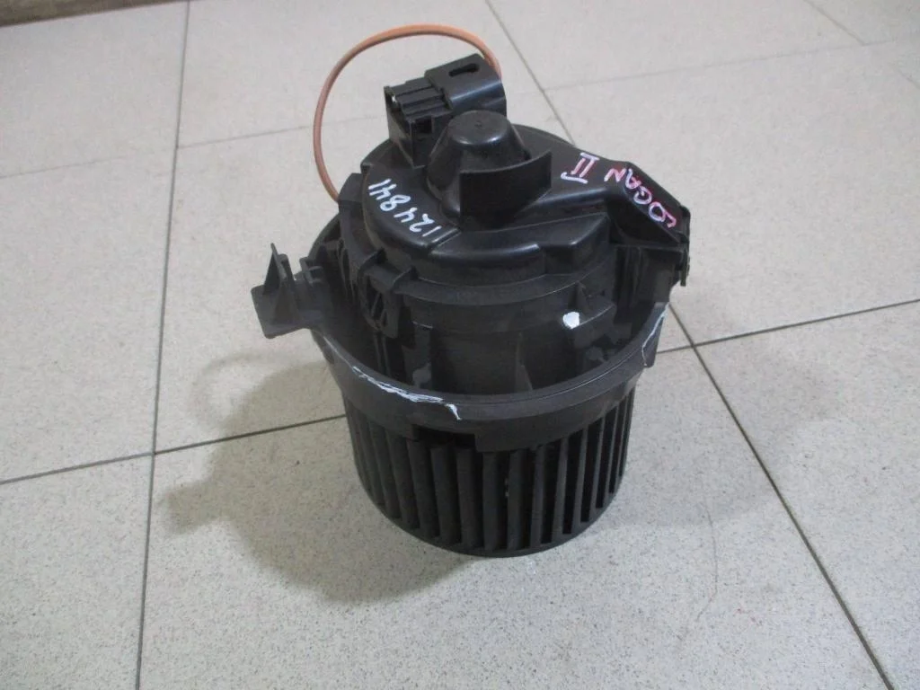 Моторчик печки Renault Logan 2 L52