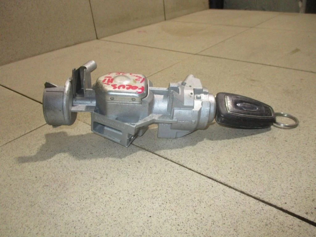 Замок зажигания Ford Focus 3