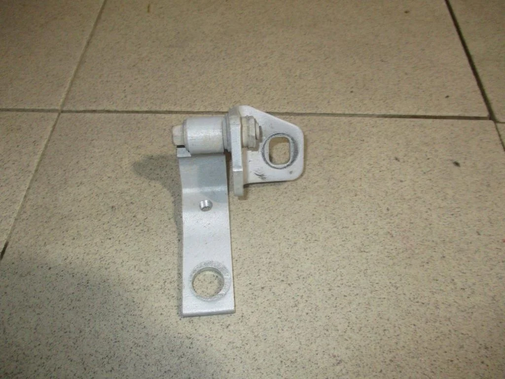 Петля двери Ford Focus 3