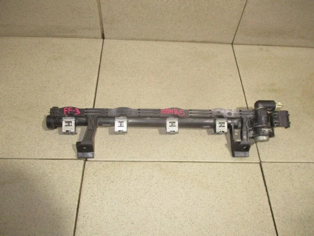 Рейка топливная Ford Focus 3
