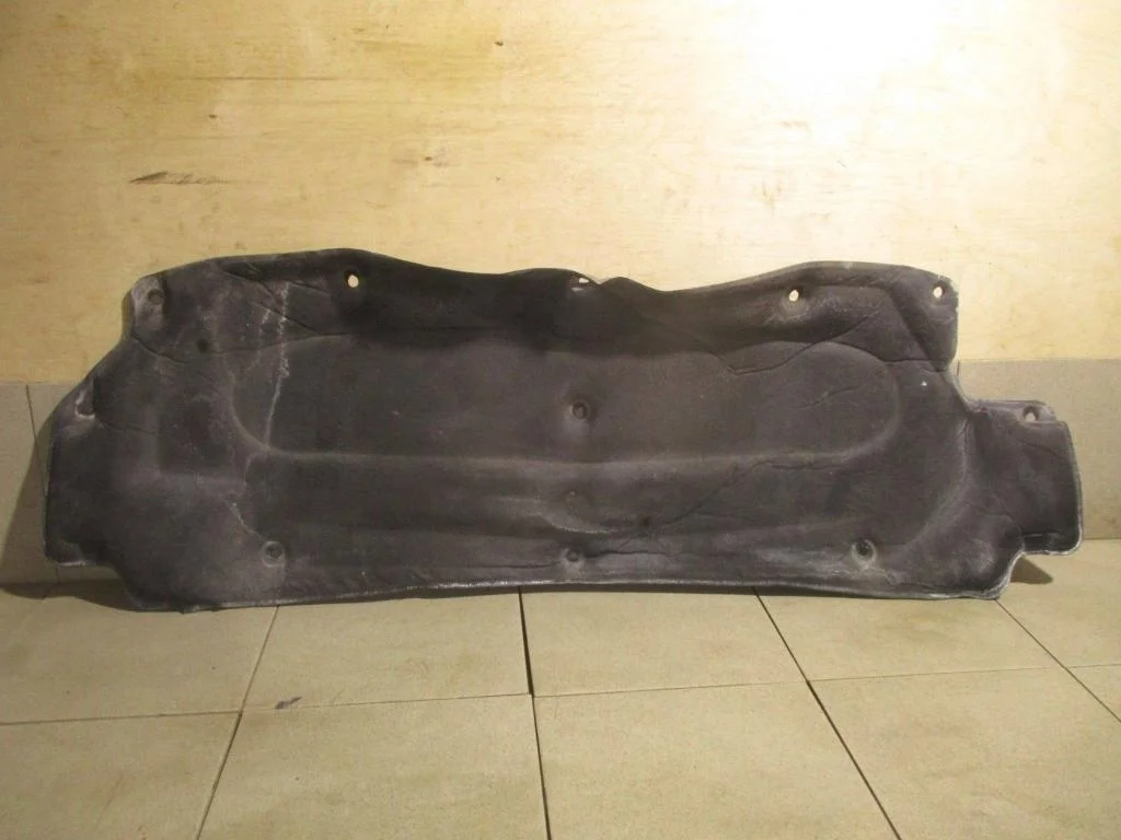 Шумоизоляция капота Renault Logan 2 L52