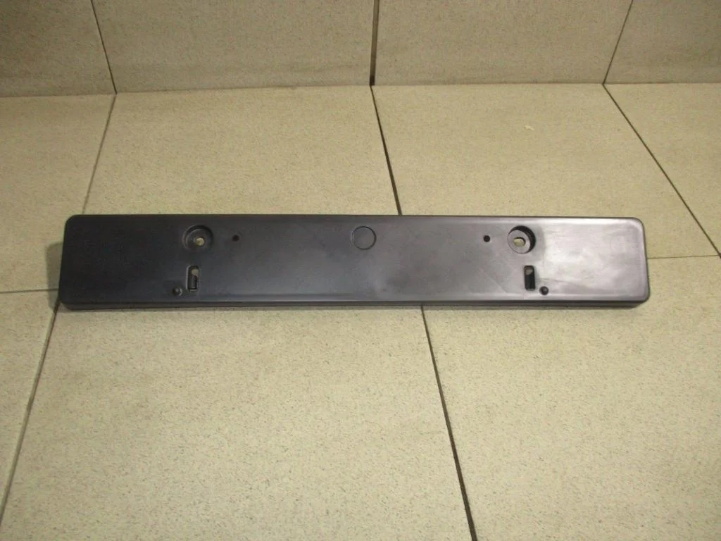 Накладка переднего бампера под номер Toyota Camry XV50