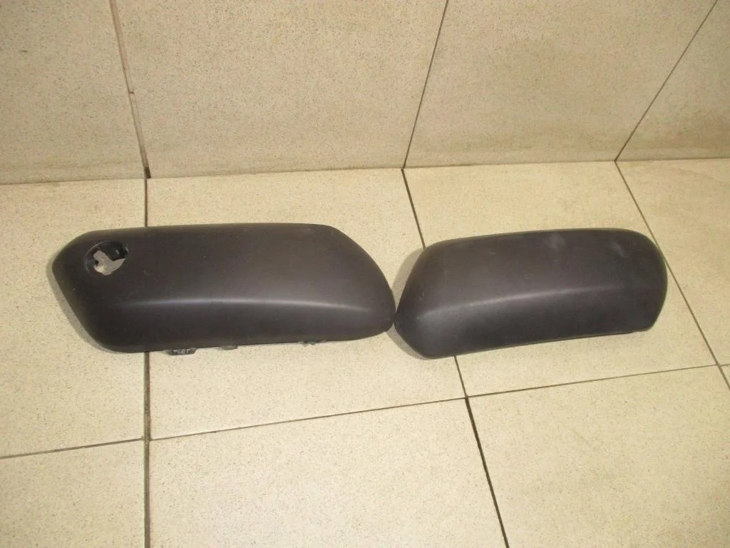 Накладка переднего бампера Peugeot 307