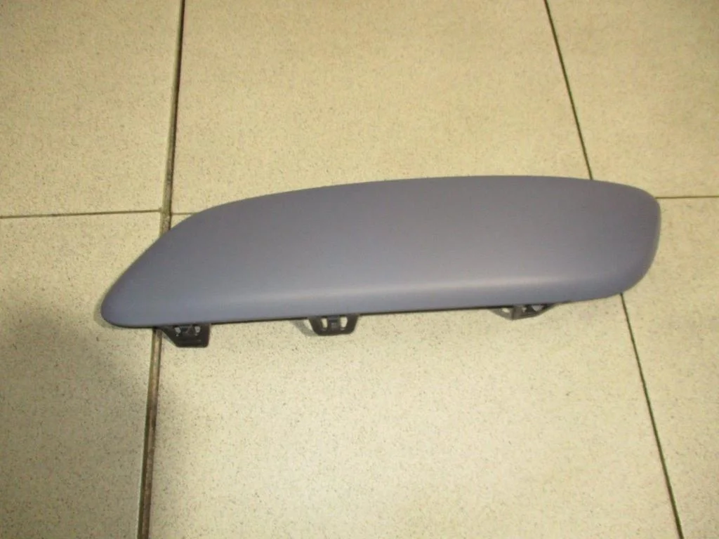 Молдинг переднего бампера левый Peugeot 307