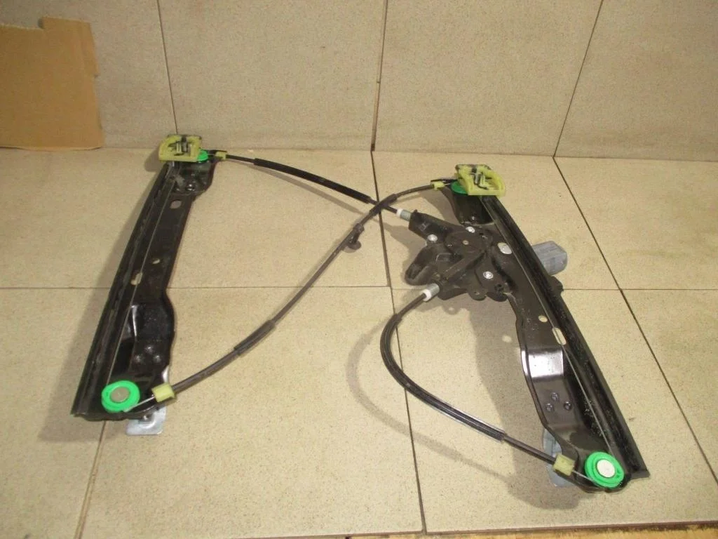 Стеклоподъемник передний правый Ford Focus 3