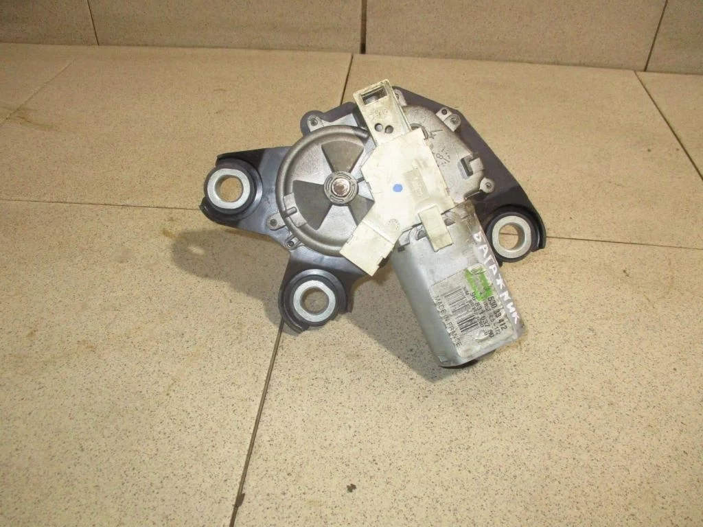 Моторчик дворника задний Peugeot Partner Tepee B9