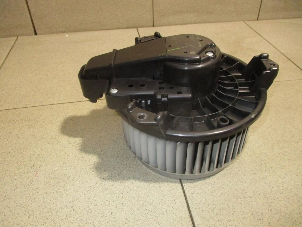 Моторчик печки Toyota Camry XV40