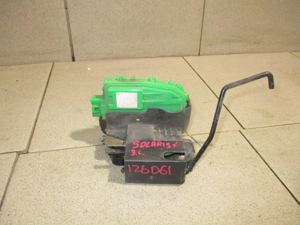 Замок двери задней левой Hyundai Solaris 1 RB