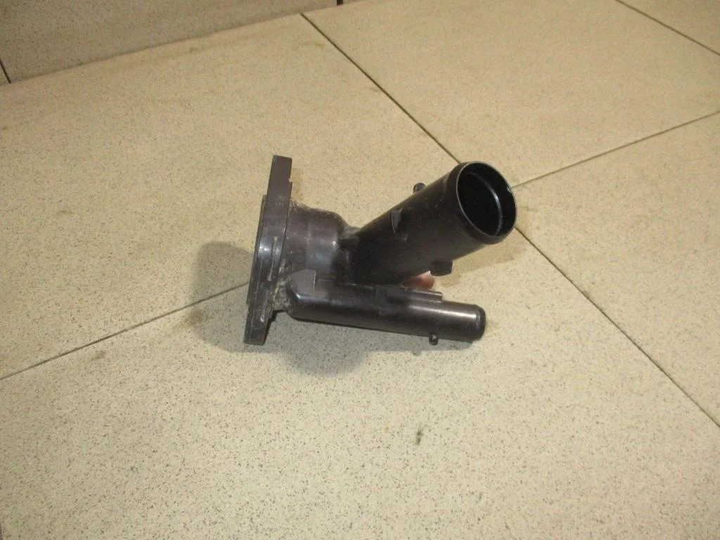 Корпус термостата Toyota Camry XV70