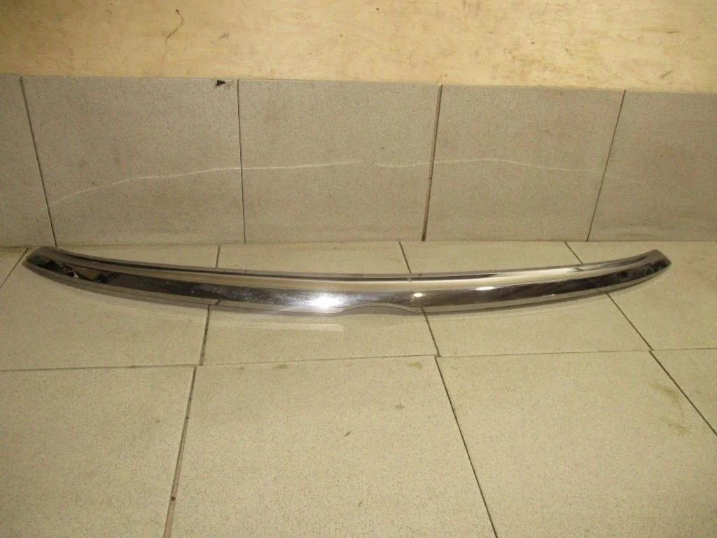 Молдинг капота Toyota Camry XV50