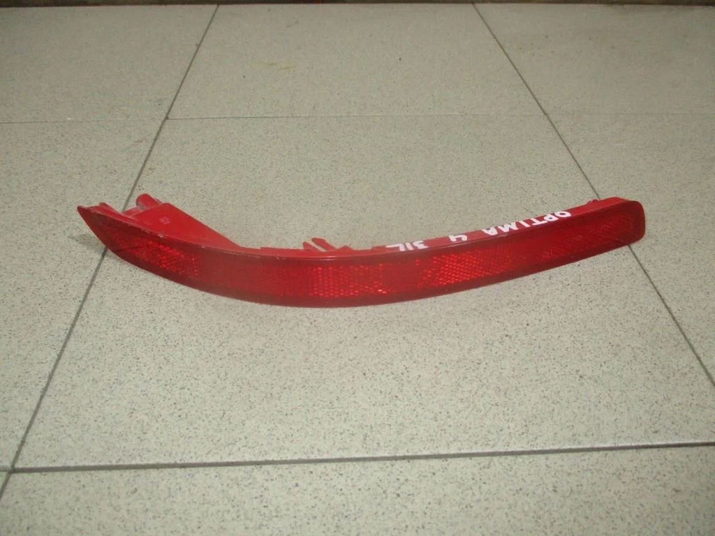 Отражатель в бампер задний левый Kia Optima 4 JF