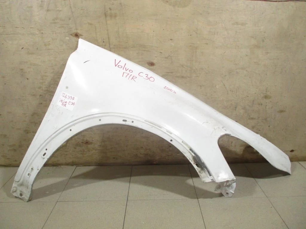 Крыло переднее правое Volvo C30