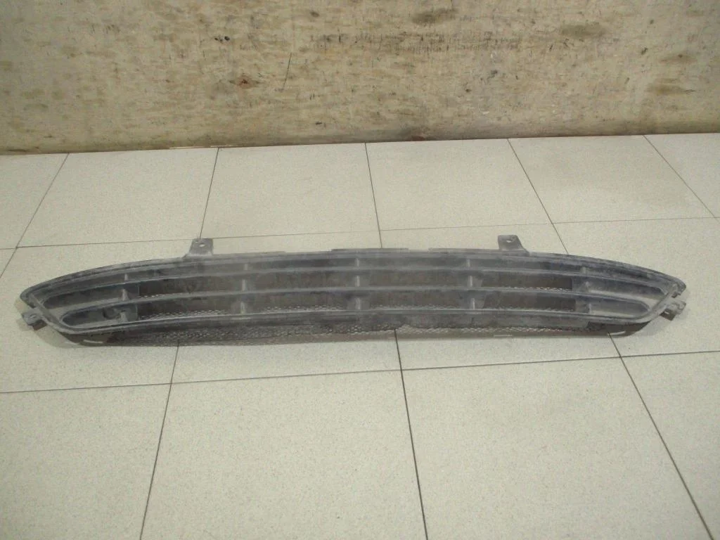 Решетка в бампер центральная Kia Optima 4 JF