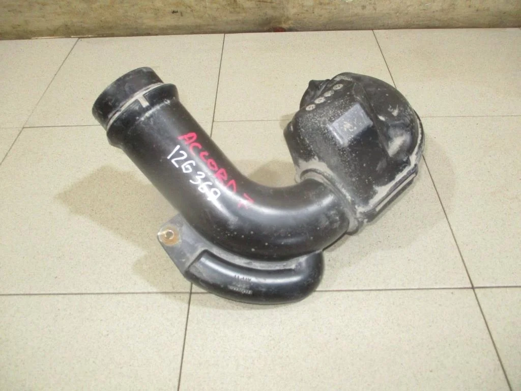 Воздуховод Honda Accord 7 CL