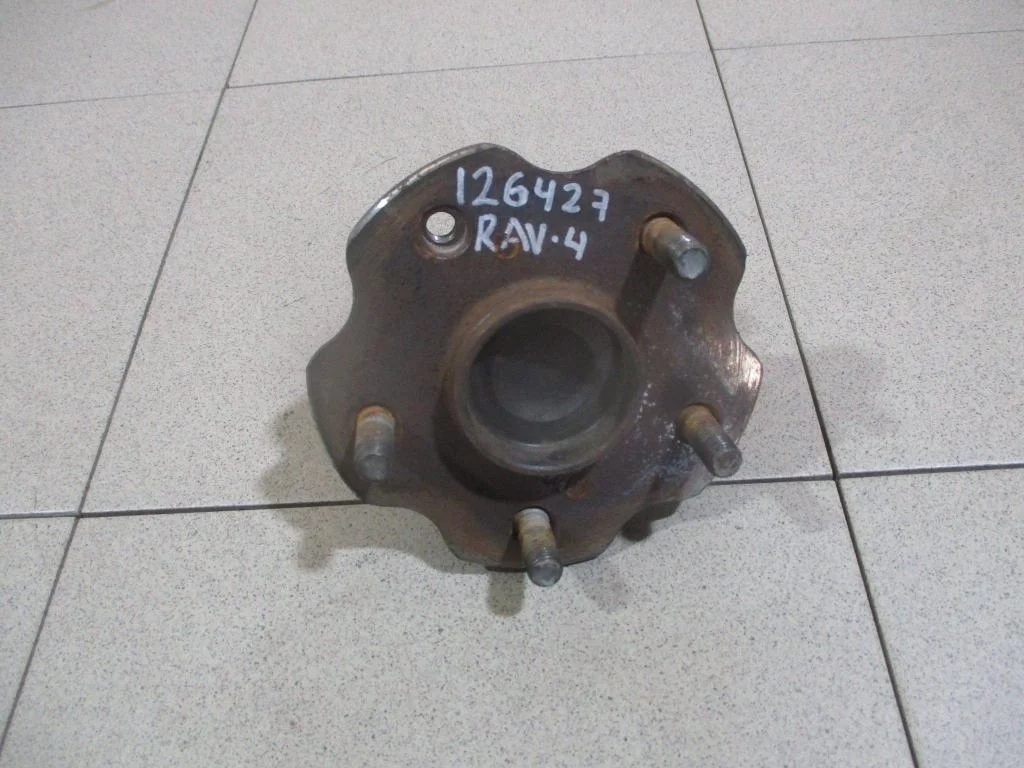 Ступица задняя Toyota RAV4 A30