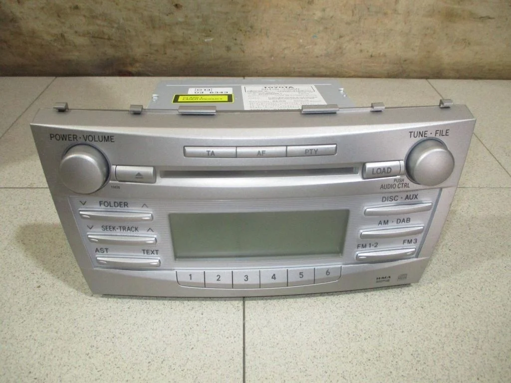 Магнитола Toyota Camry XV40