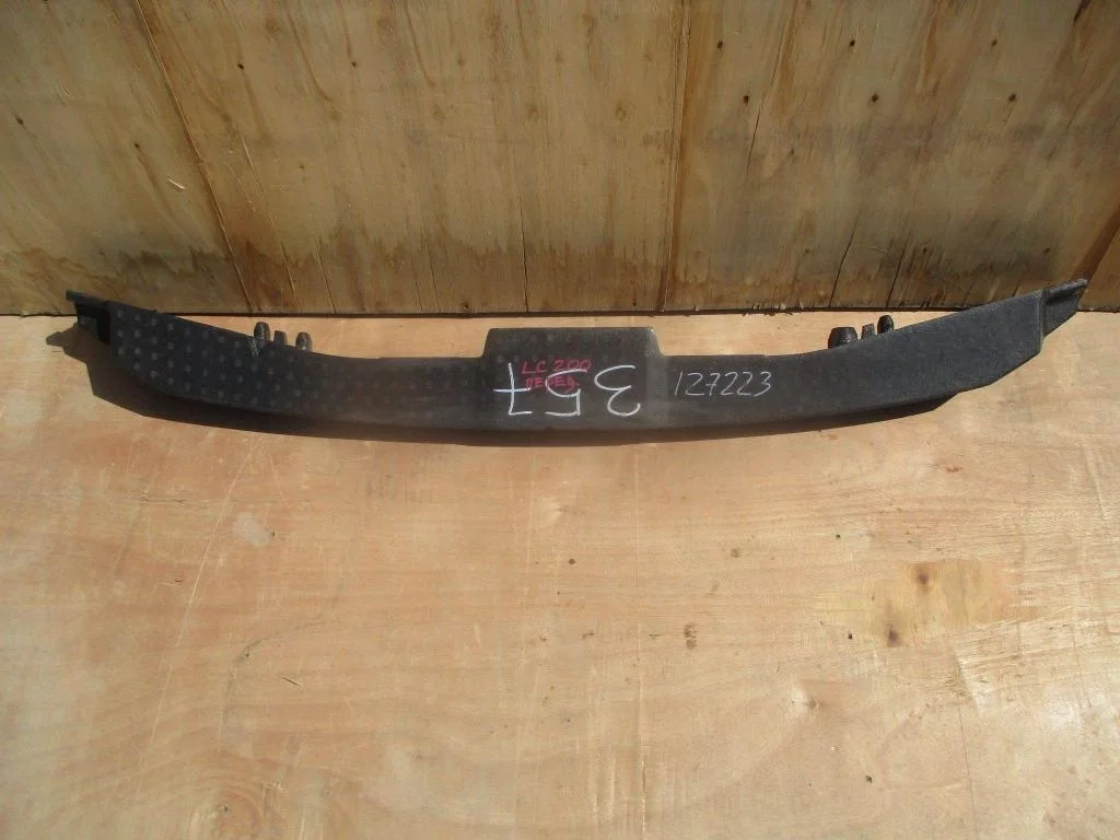 Наполнитель переднего бампера Toyota Land Cruiser J200