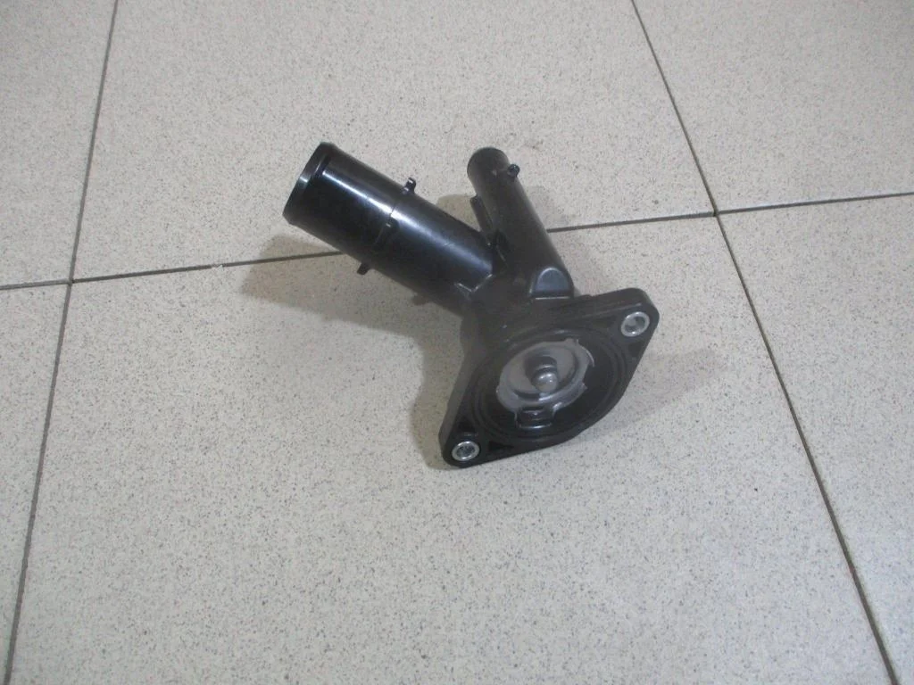 Корпус термостата Toyota C-HR