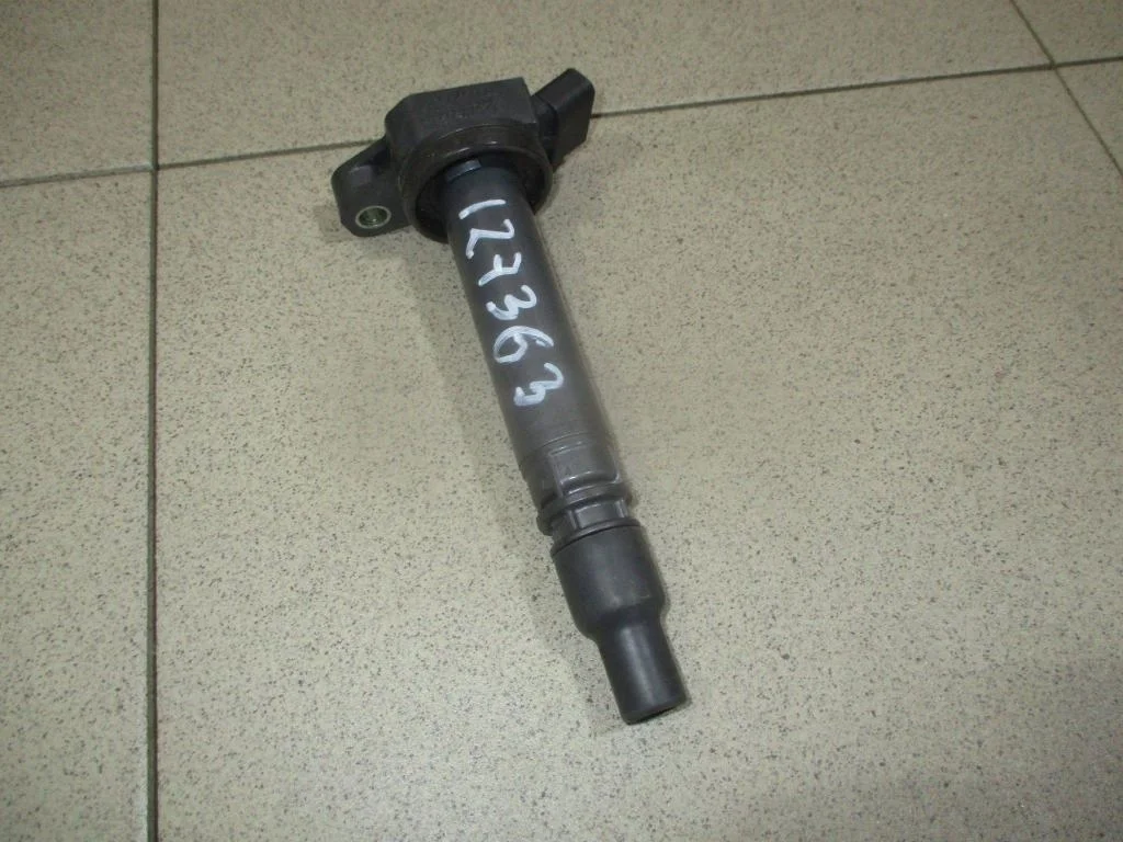 Катушка зажигания Toyota Land Cruiser J200