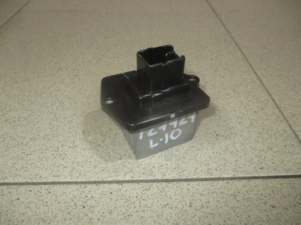 Резистор отопителя Mitsubishi Lancer 10 CY