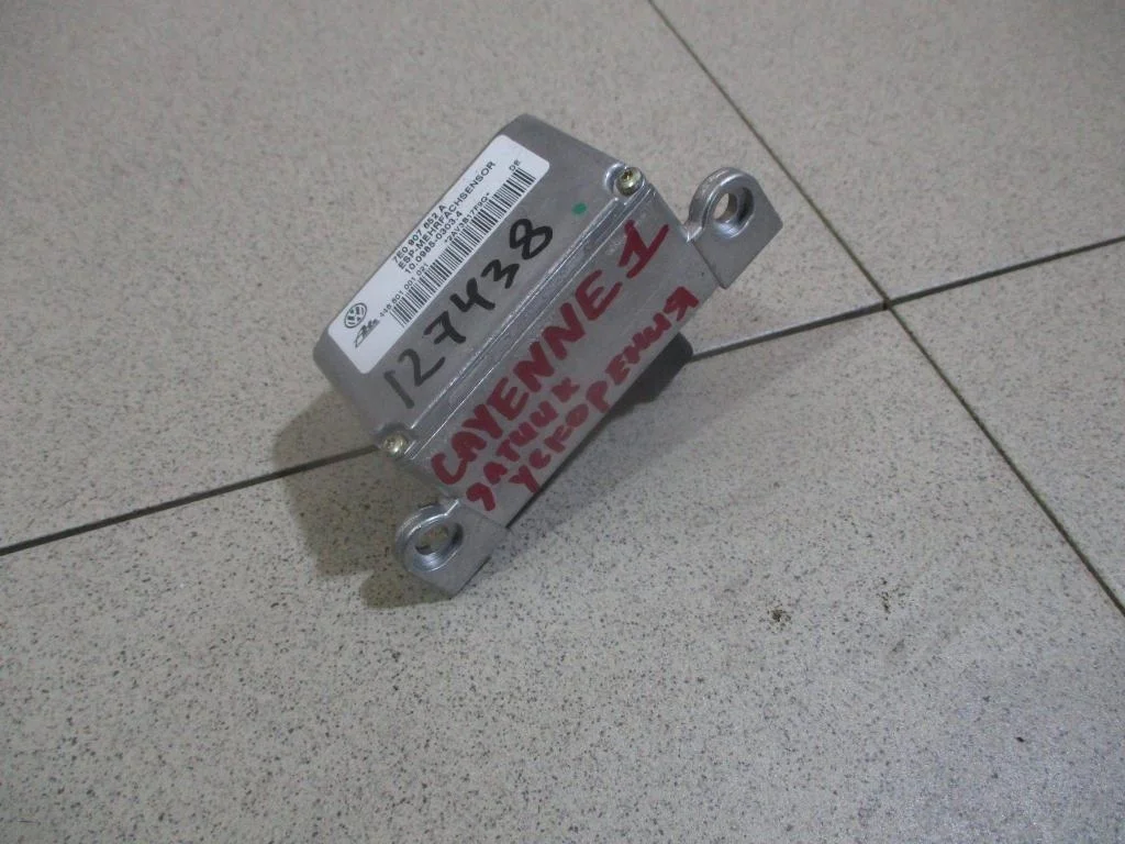 Датчик ускорения Porsche Cayenne 1 955, 957