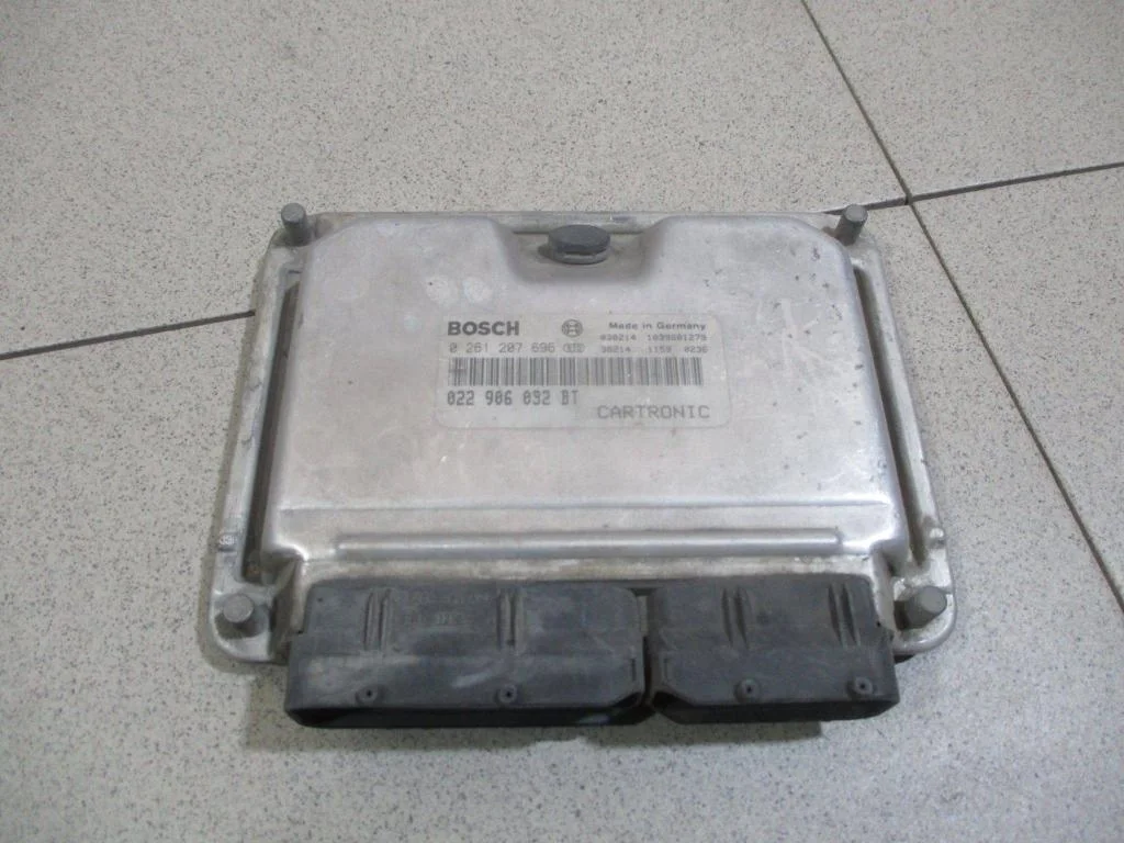 Блок управления двигателем Porsche Cayenne 1 955, 957