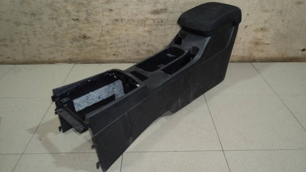 Консоль Mitsubishi Lancer 10 CY