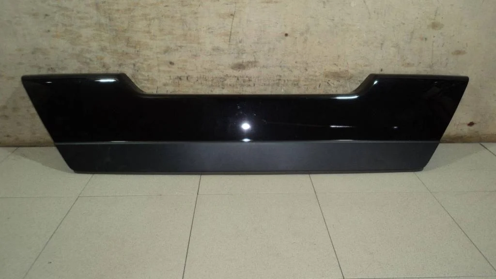 Накладка двери багажника Nissan X-Trail T31