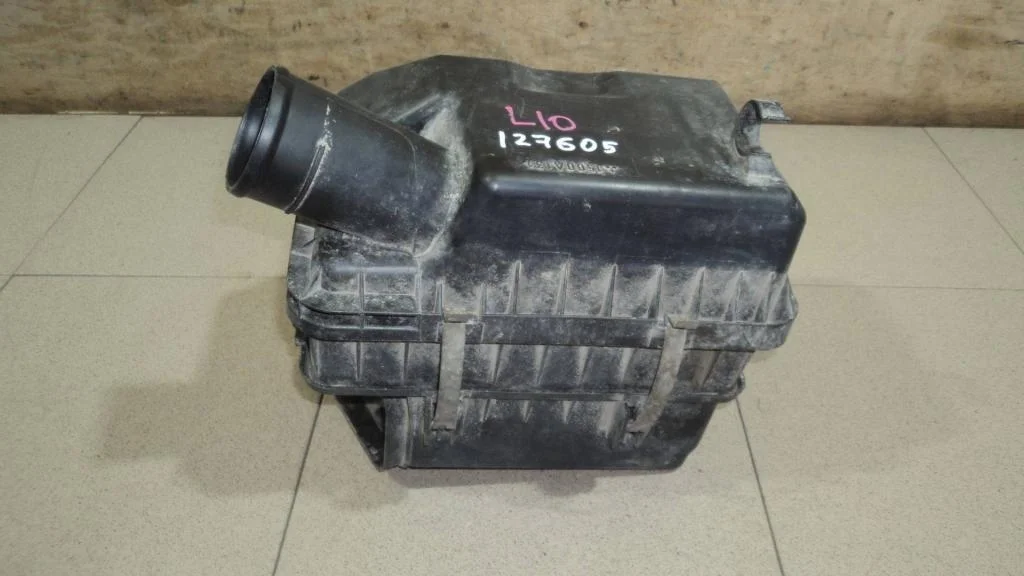 Корпус воздушного фильтра Mitsubishi Lancer 10 CY