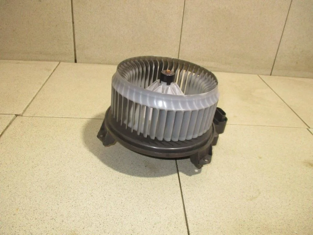 Моторчик печки Toyota Land Cruiser Prado J150