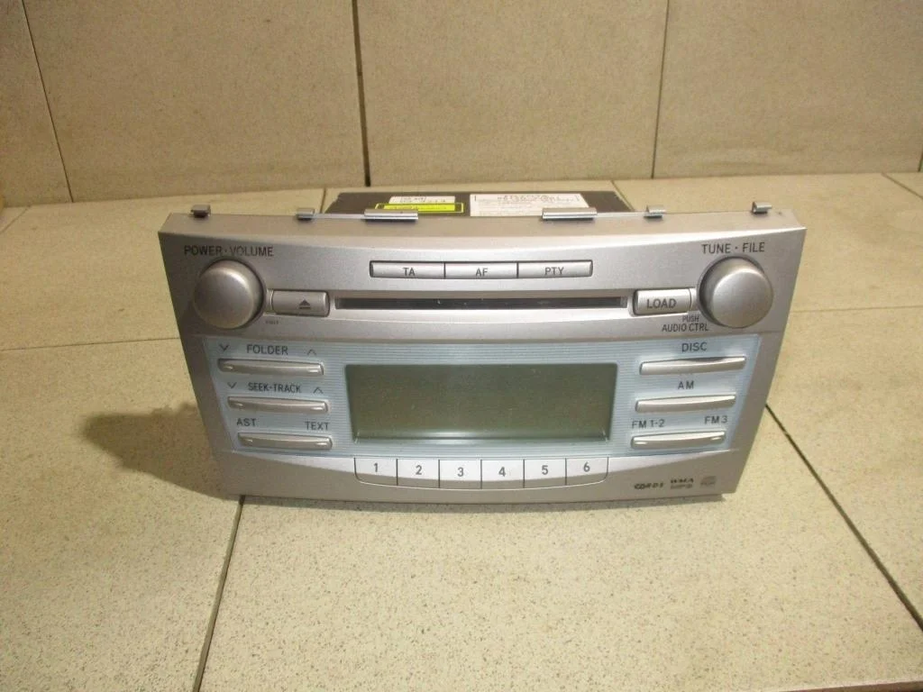 Магнитола Toyota Camry XV40