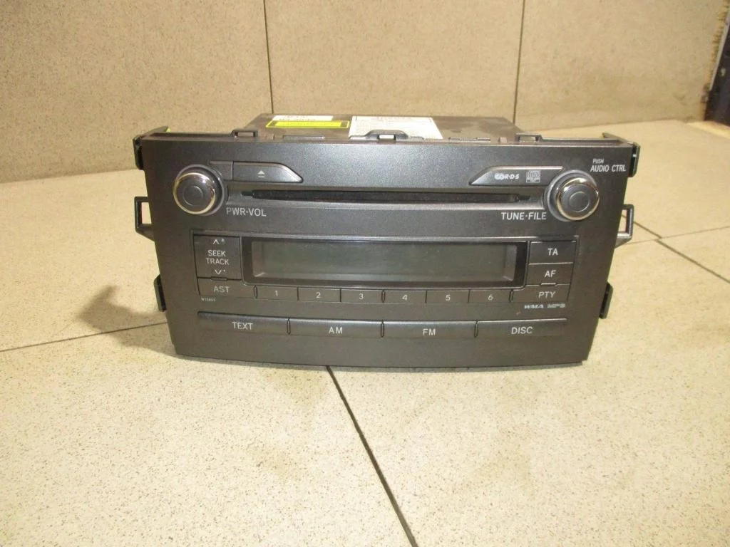 Магнитола Toyota Auris E150