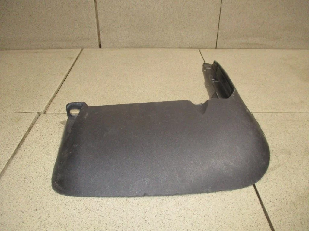 Брызговик задний правый Toyota Highlander 2 XU40