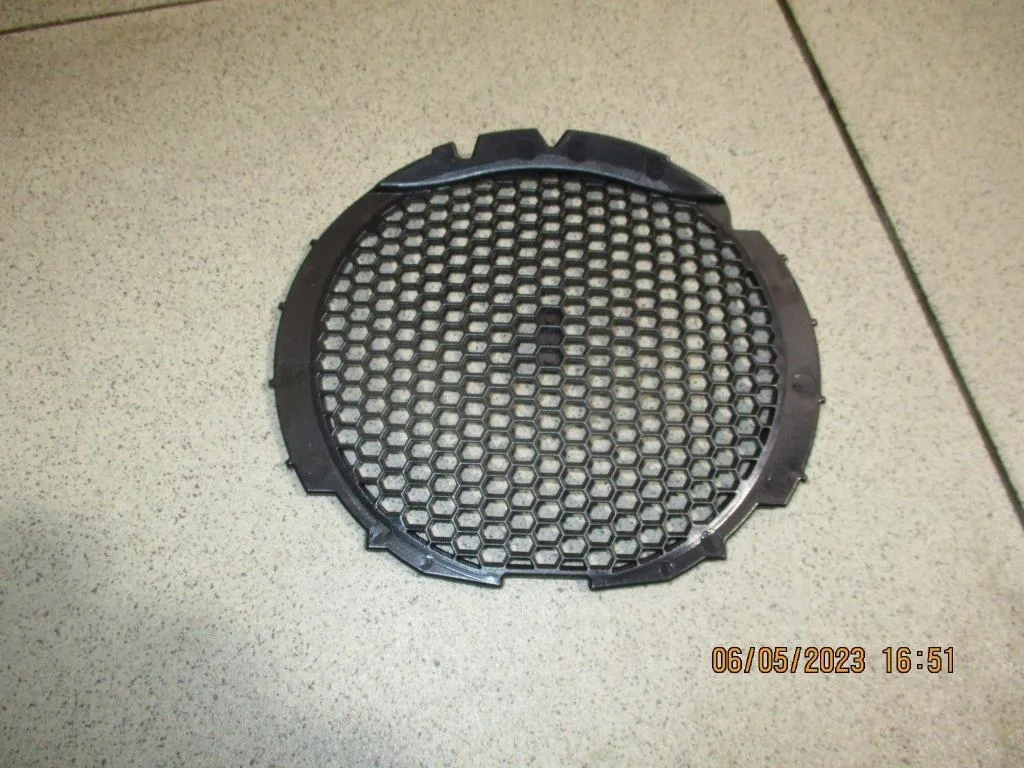 Вставка решетку радиатора Volkswagen Polo 5