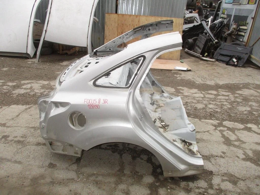 Панель задняя Ford Focus 3