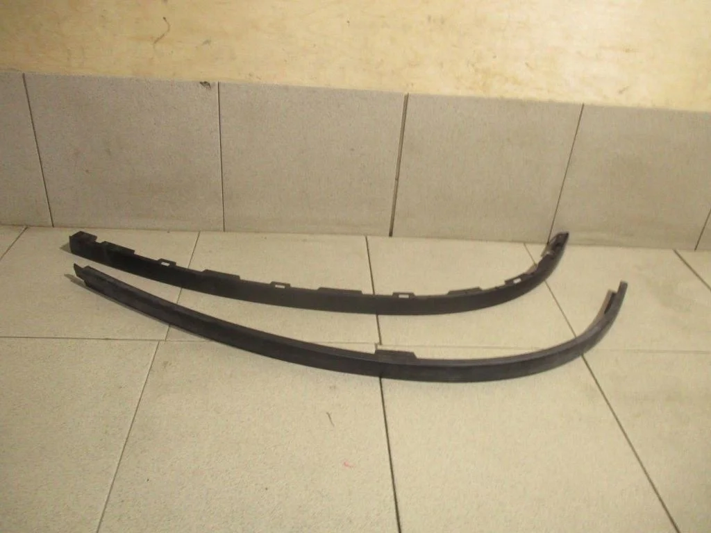 Спойлер переднего бампера Peugeot 307