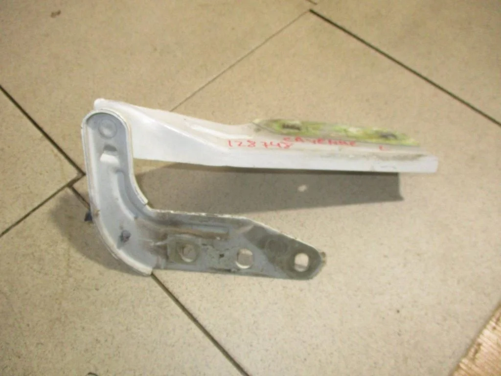 Петля капота правая Porsche Cayenne 1 955, 957