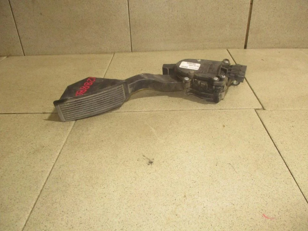 Педаль газа Nissan Teana 2006 J31