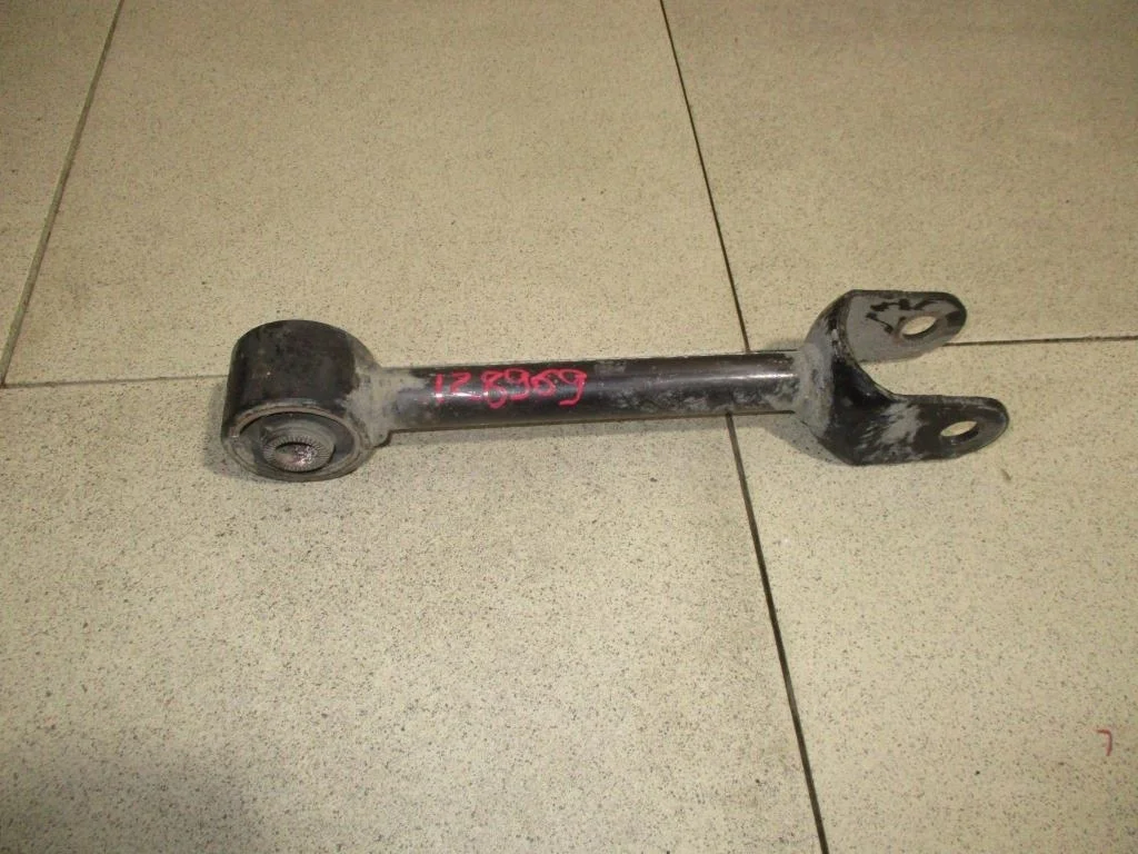 Тяга задняя поперечная Lexus IS250 XE20