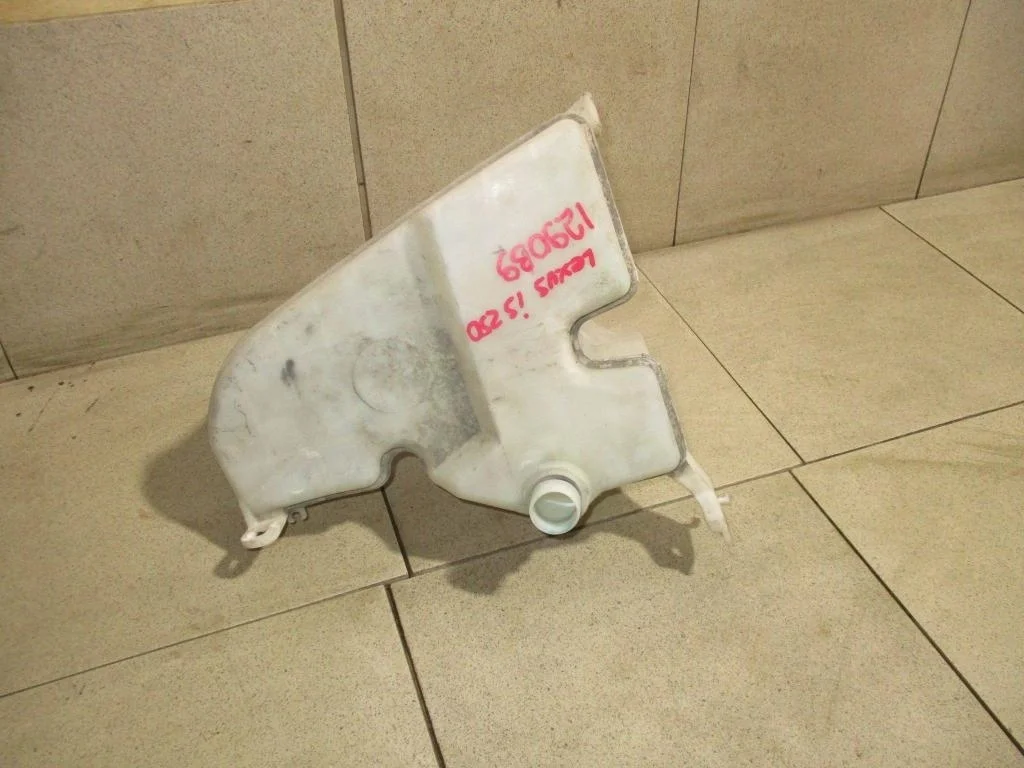 Бачок омывателя лобового стекла Lexus IS250 XE20