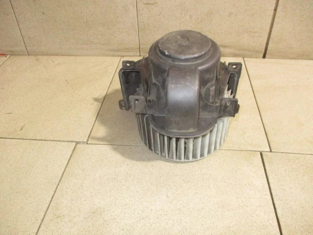 Моторчик печки Porsche Cayenne 1 955, 957