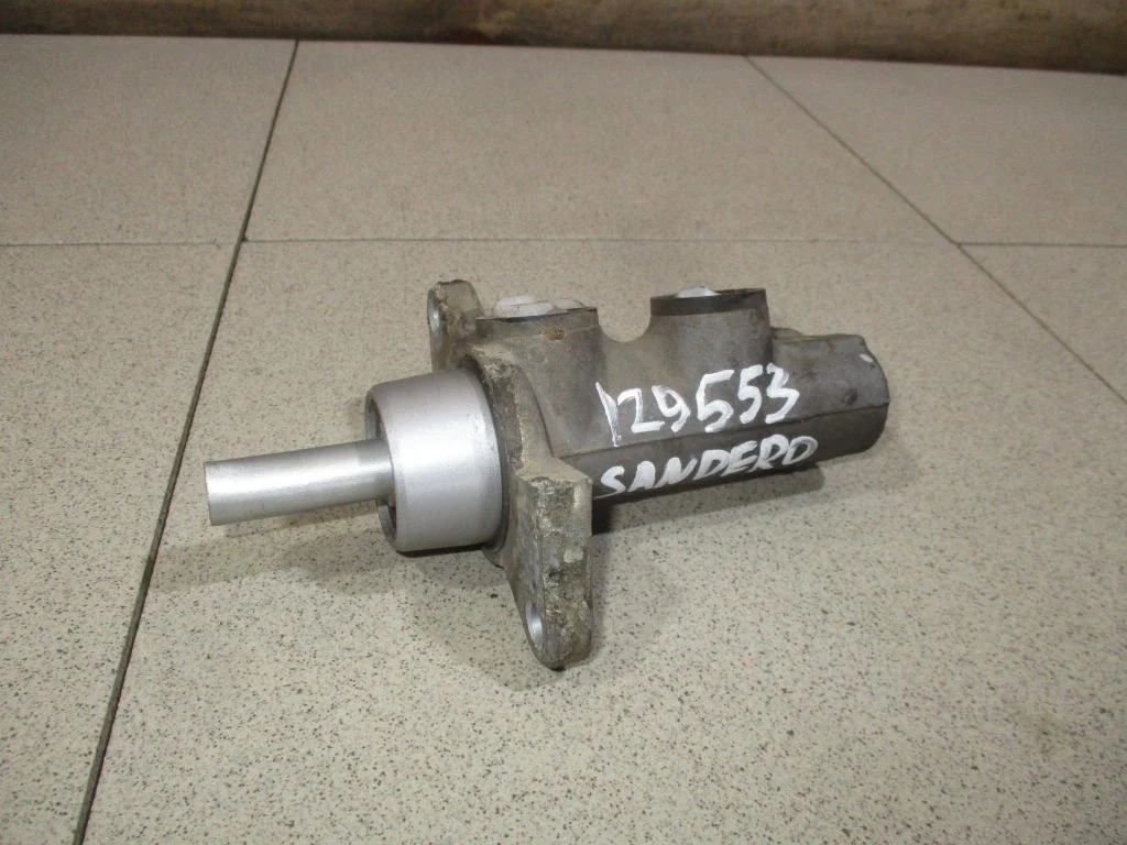 Цилиндр тормозной главный Renault Sandero 1 BS