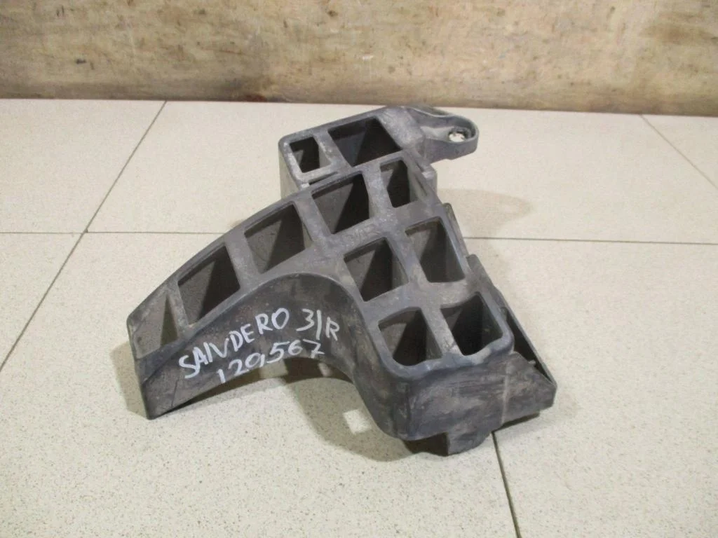 Кронштейн заднего бампера правый Renault Sandero 1 2012 BS