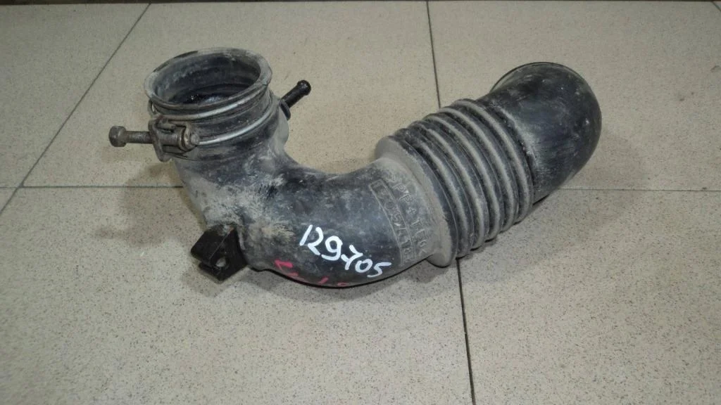 Патрубок воздушного фильтра Mitsubishi Lancer 10 CY