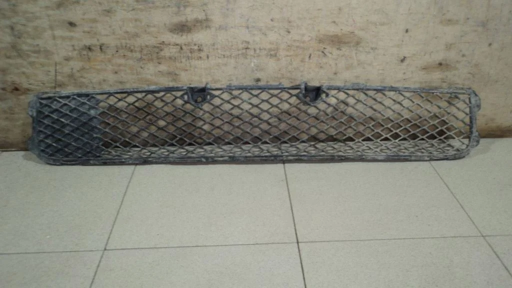 Решетка в бампер центральная Mitsubishi Lancer 10 2008 CY